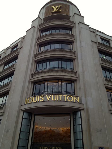 where is the best place to buy louis vuitton|louis vuitton outlets.